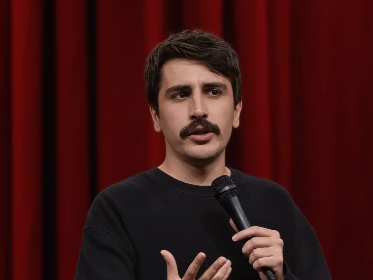 Stand up comedian freed 1