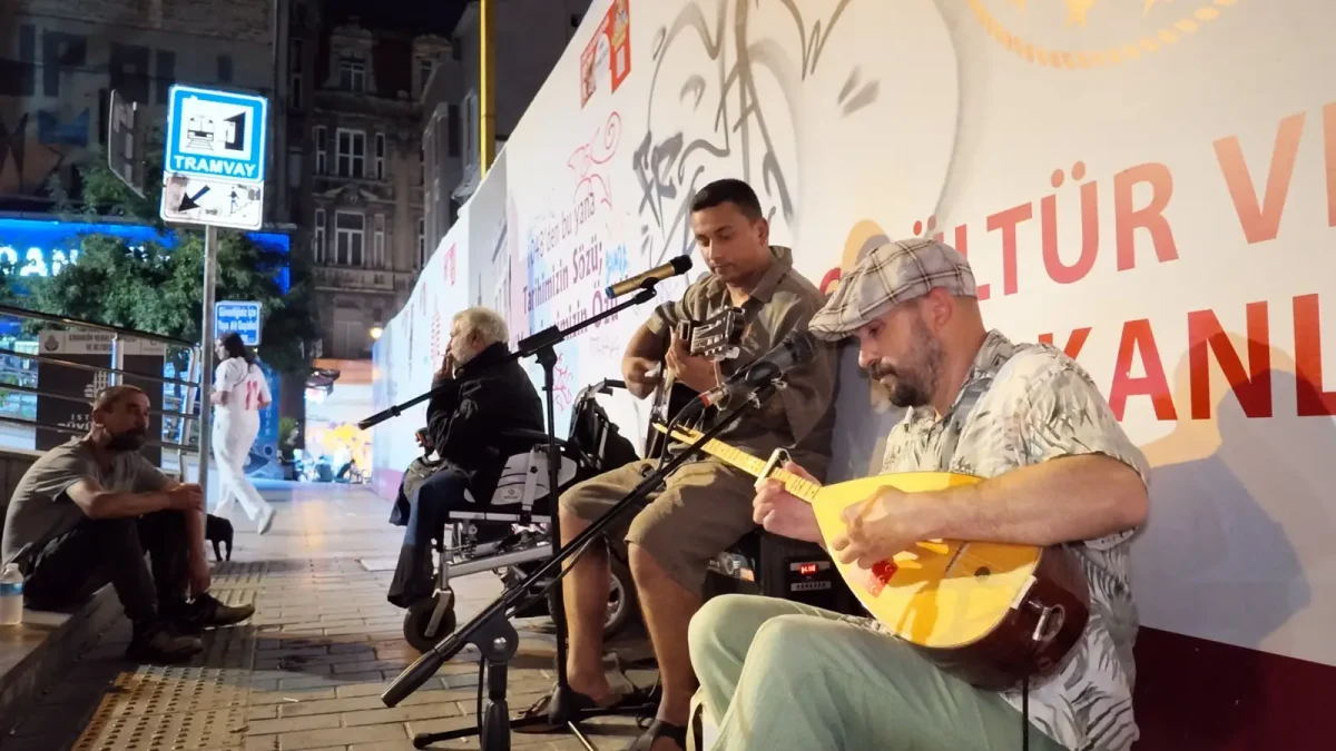 İstanbul’un sokaklarında müzik neden sustu?