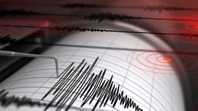 Şanlıurfa'da 5,4'lük deprem: Çevre illerde de hissedildi