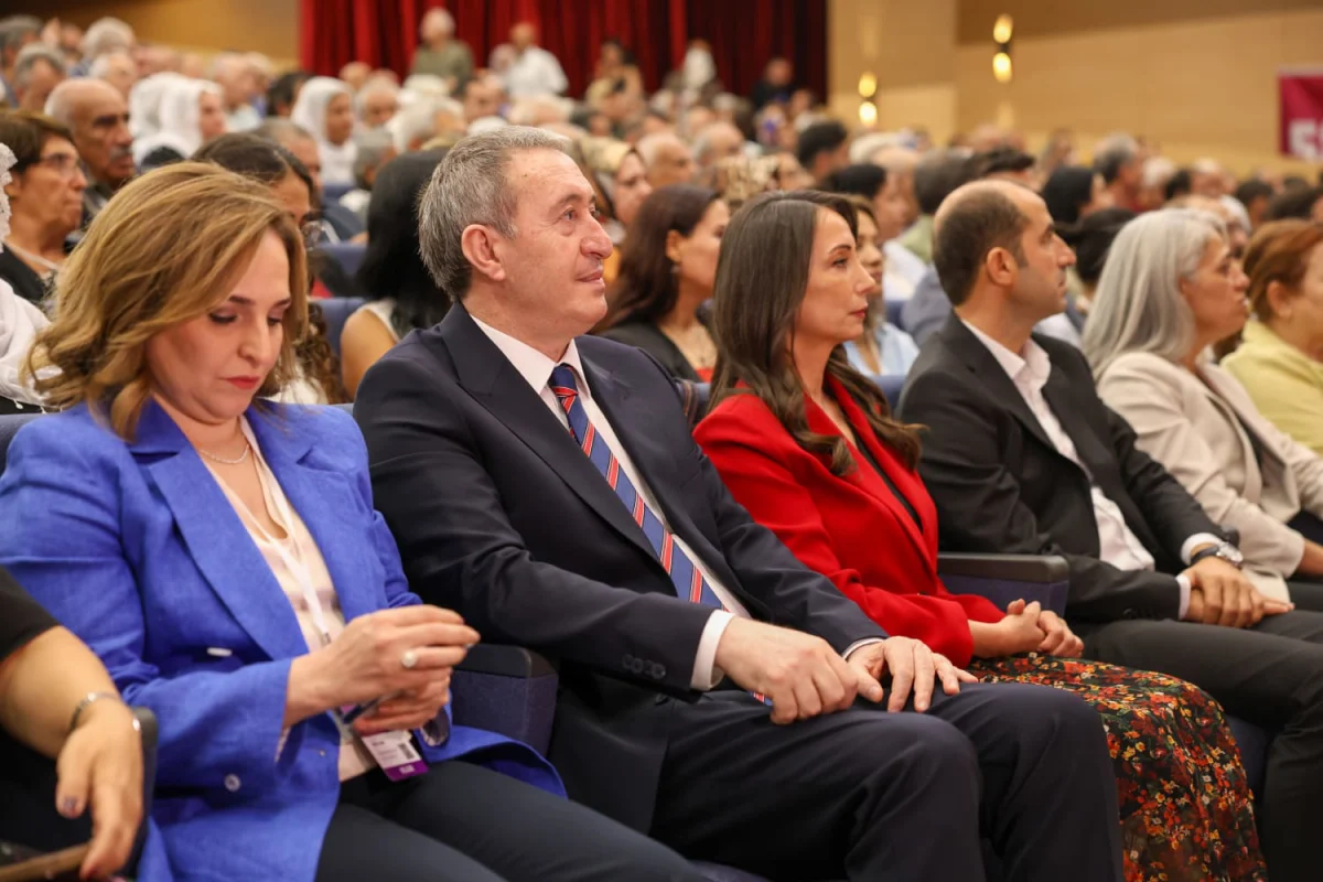 DEM Parti kongresini yaptı