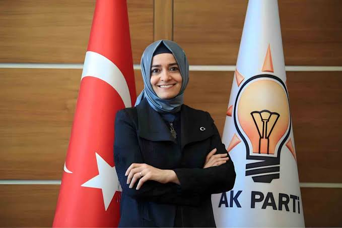 Fatma Betül Sayan Kaya kimdir?