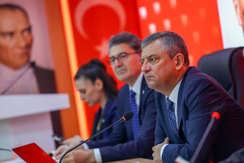 YENİ Parti MYK’sında gündem Üsküdar: Kurmaylardan “Asıl hedef İBB mi” sorusuna yanıt