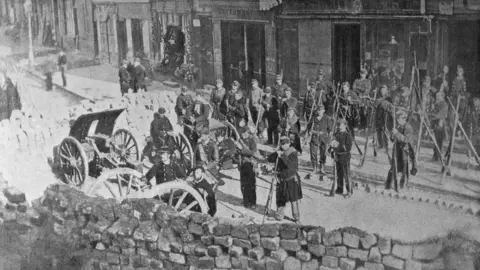 Doğu’nun tarihsel komününden Batı’nın devrimci komününe