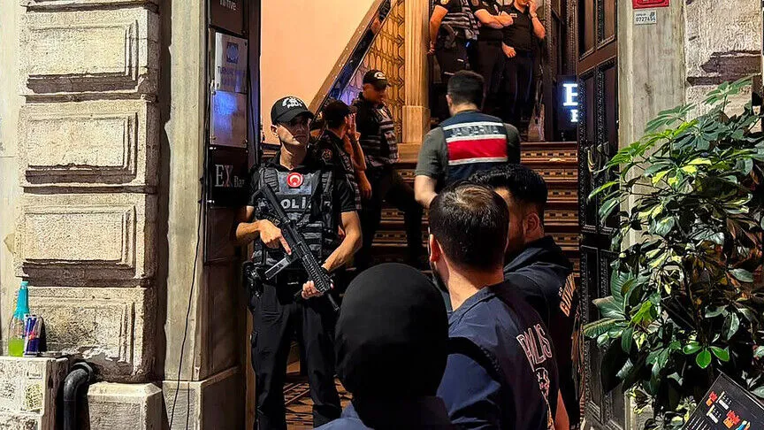 Ailem güvende operasyonları | Polis
