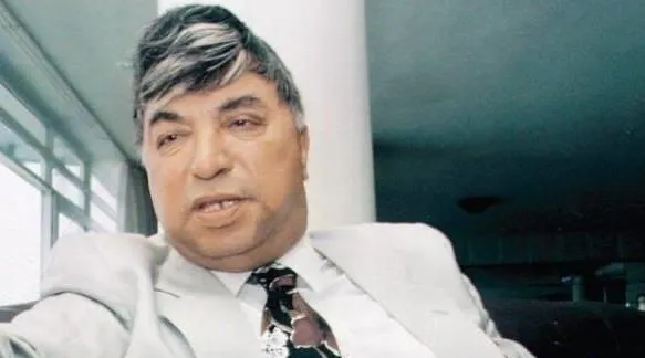 Öp Baba’nın elini