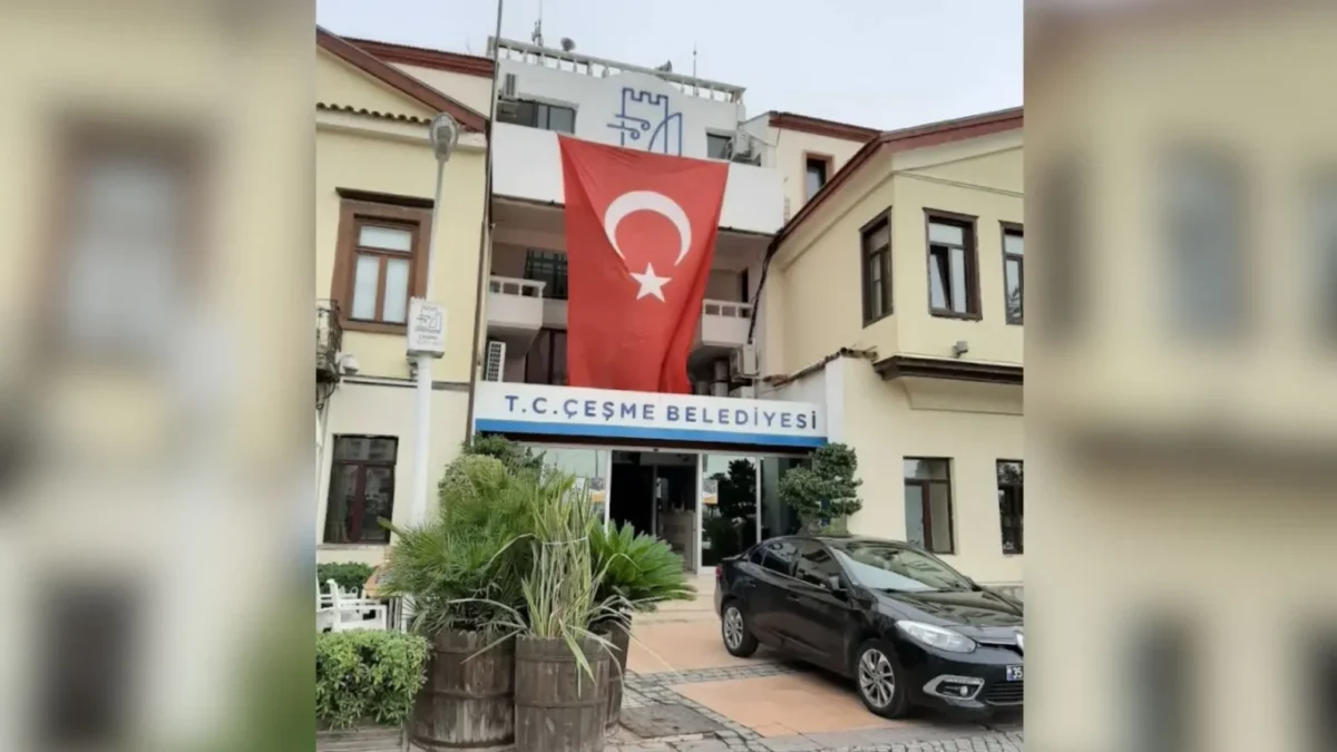 Çeşme Belediyesi’ne operasyon