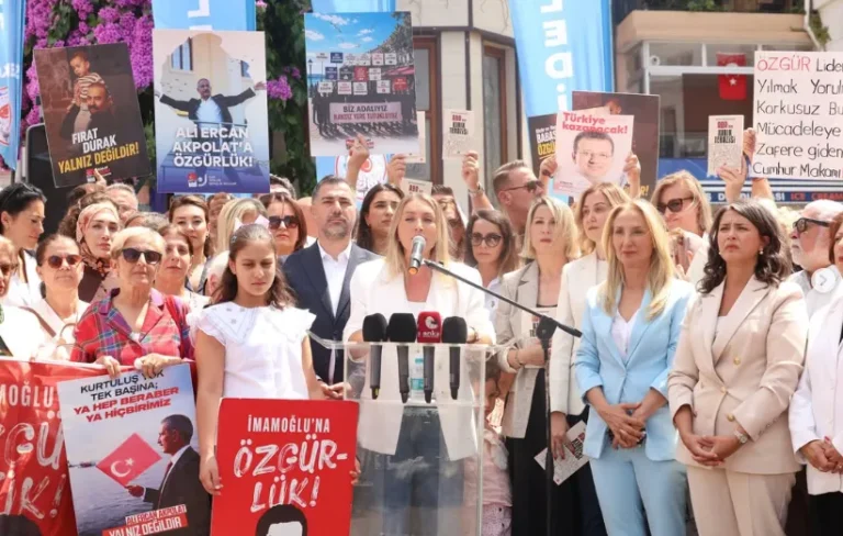 Aile Dayanışması kadınları