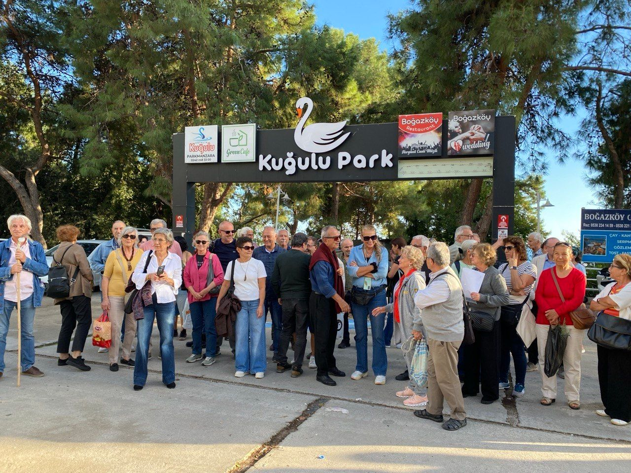 Antalya'da Kuğulu Park için koruma çağrısı: Halkındır, satılamaz