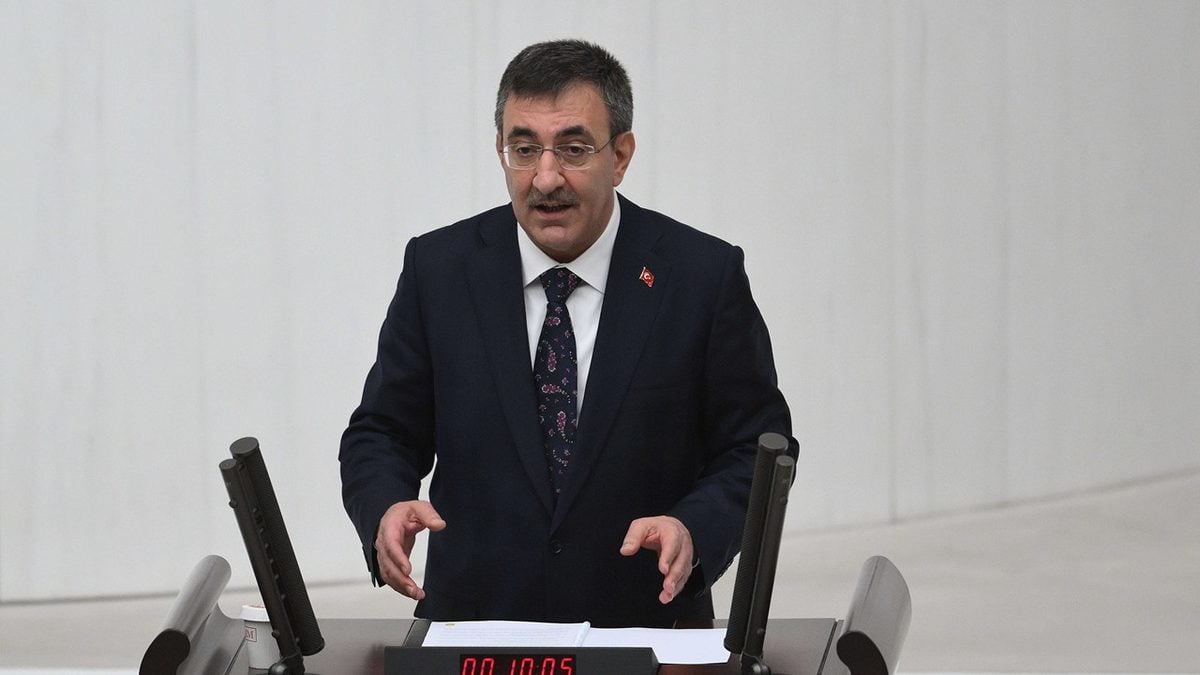 Cevdet Yılmaz Ümit Özlale'nin iddialarına yanıt verdi