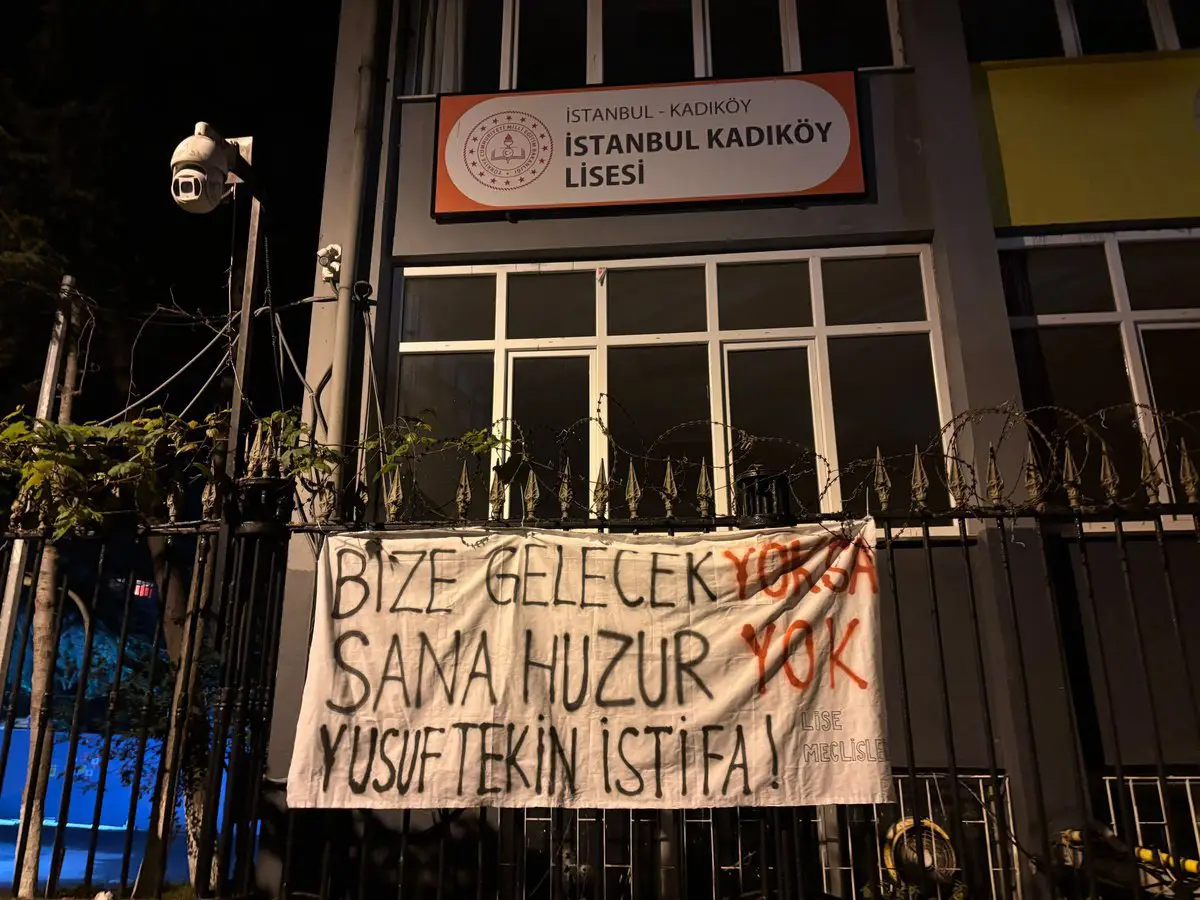 İki üniversite öğrencisi tutuklandı